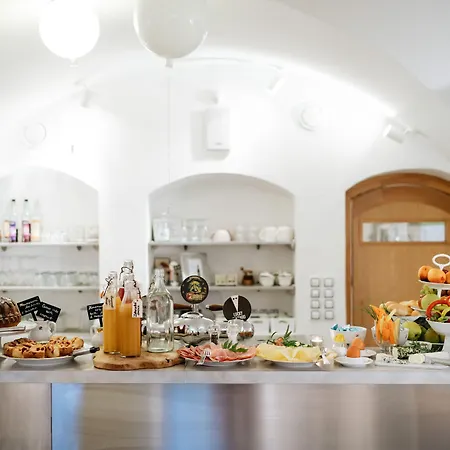 Boutique Romantick Hotel 3*