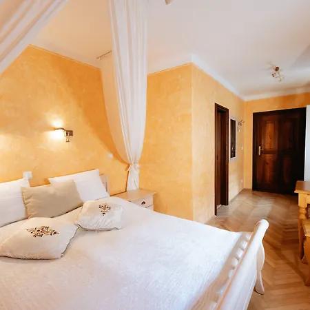 Boutique Romantick Hotel 3*